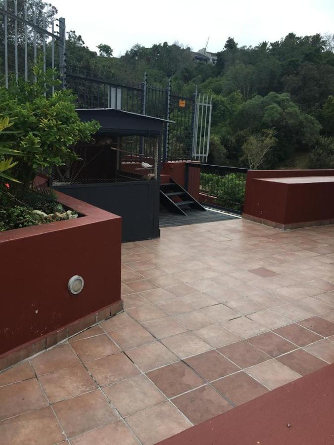 Ferienwohnung Oyster Walk on Main Knysna Exterior foto
